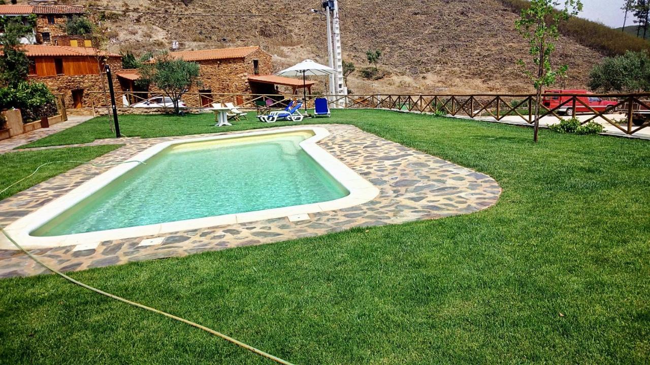 הוילה Montes da Senhora Refugio Do Raposo/Casa Deneb מראה חיצוני תמונה